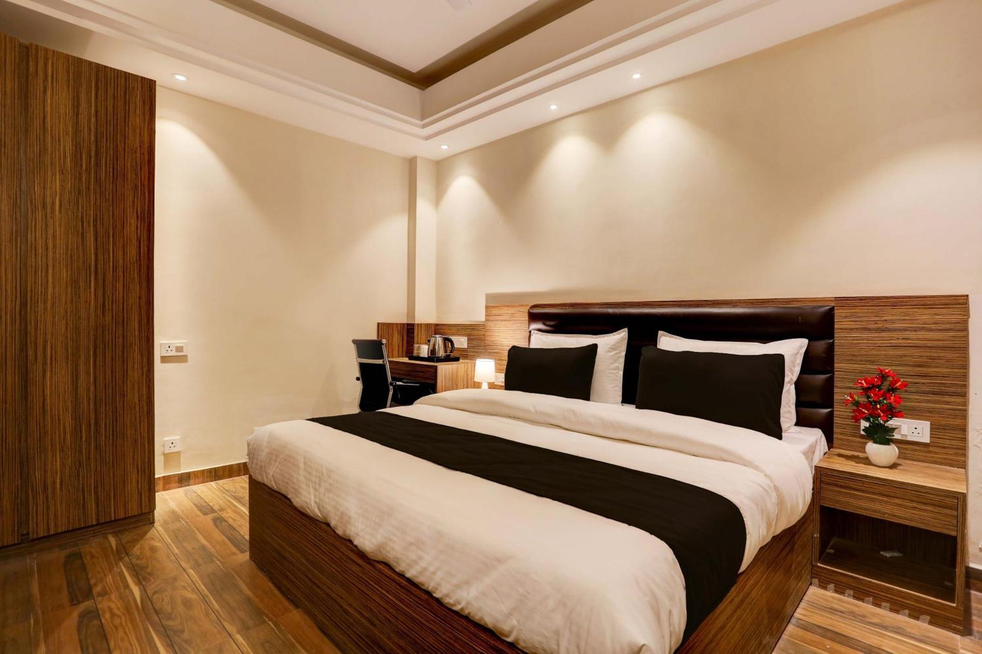 Hotel Super Collection O Stargaze Kanpur Exterior foto
